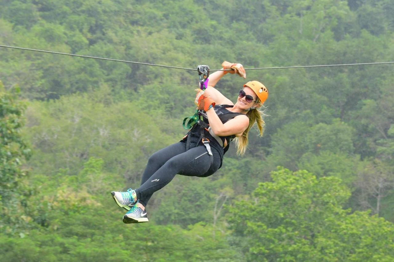 Bed and Breakfast Carara Adventure Park Quebrada Ganado Екстер'єр фото